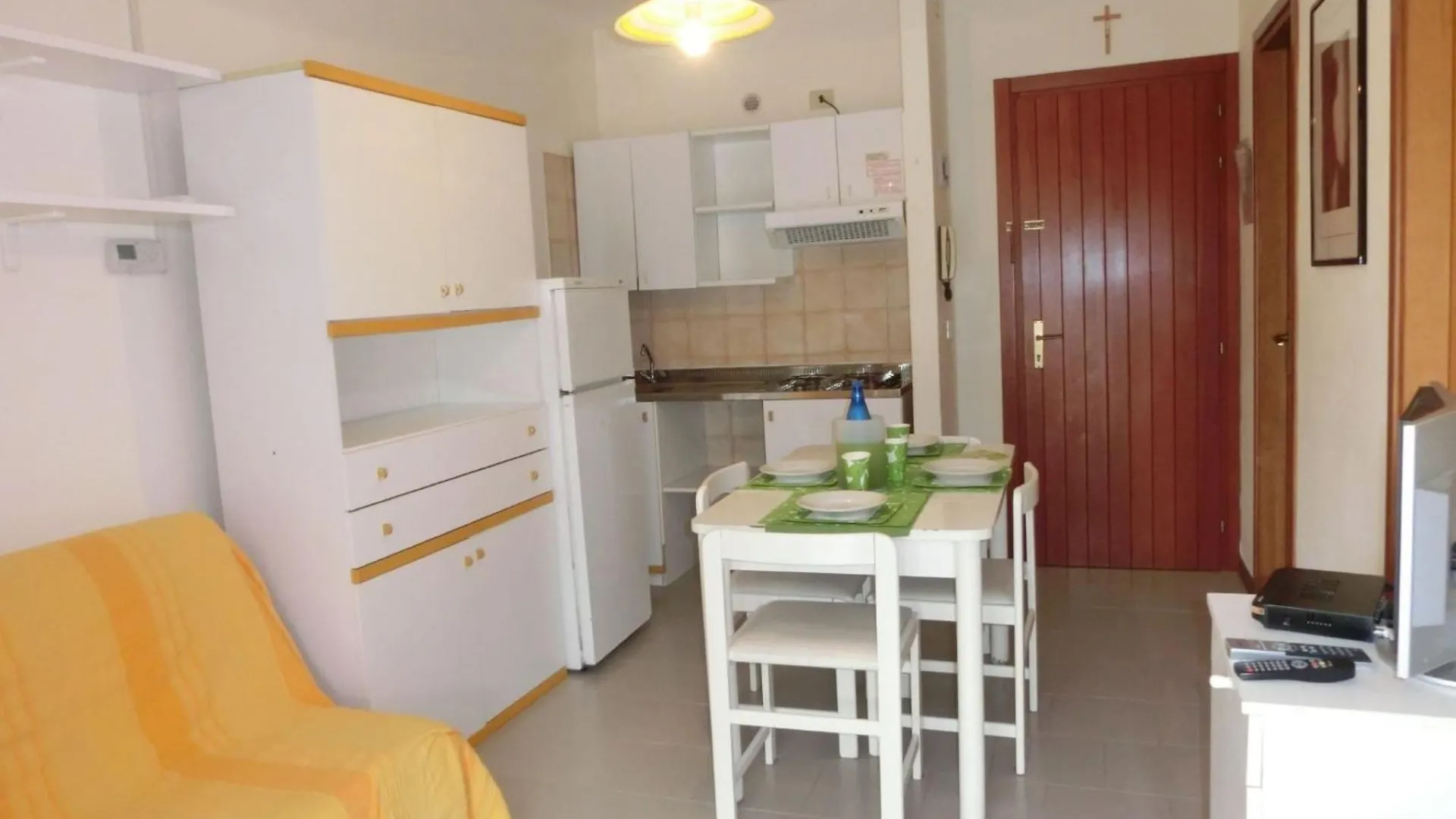 Functional 1 Bedroom Apartment With Shared Pool Bibione Italy